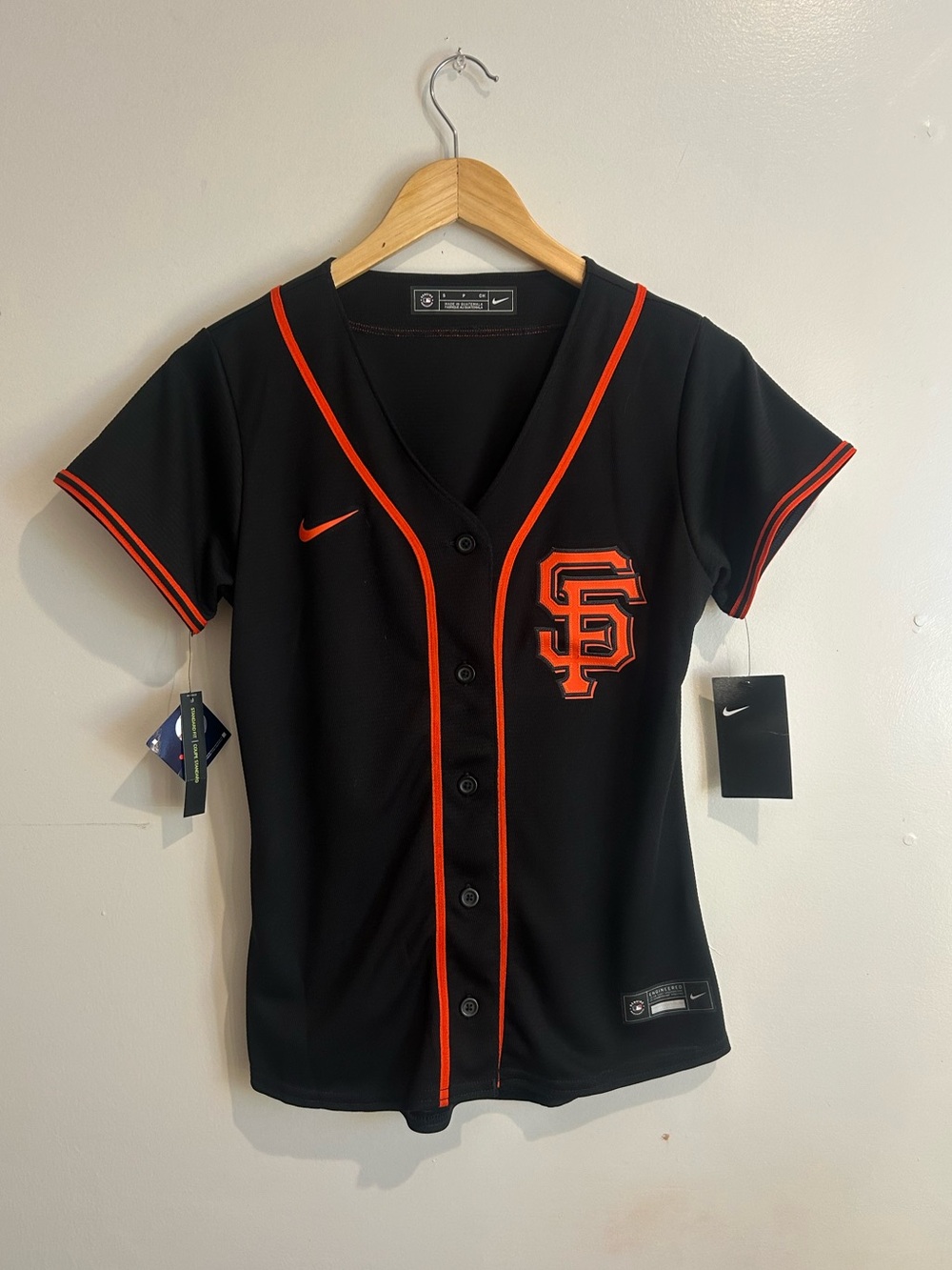 NWT San Francisco Giants Nike Jersey Women’s Small